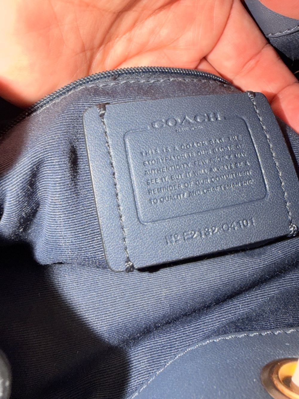 Coach Dempsey Bucket & Drawstring Blue Leather - Picture 10 of 13